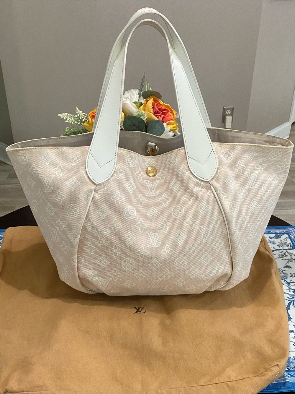Louis Vuitton Cabas Ipanema PM - Picture 2 of 9